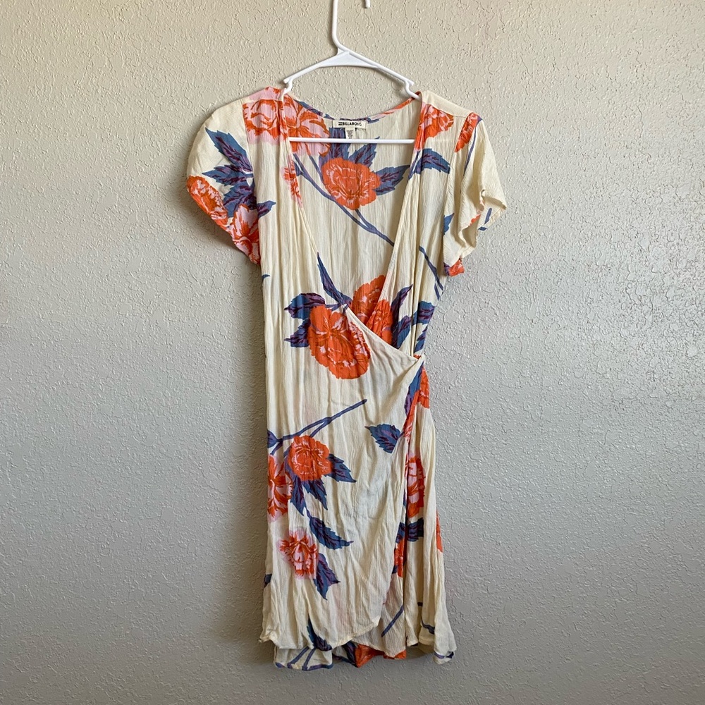 Billabong floral dress
